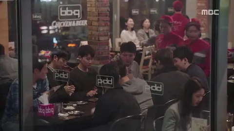 봄밤 × BBQ — 직업군 PPL